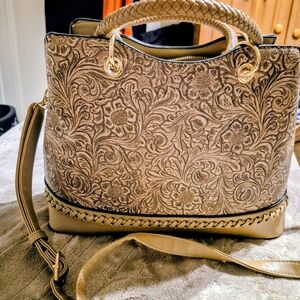 Women's Embossed Floral Tote Handbag - Taupe
